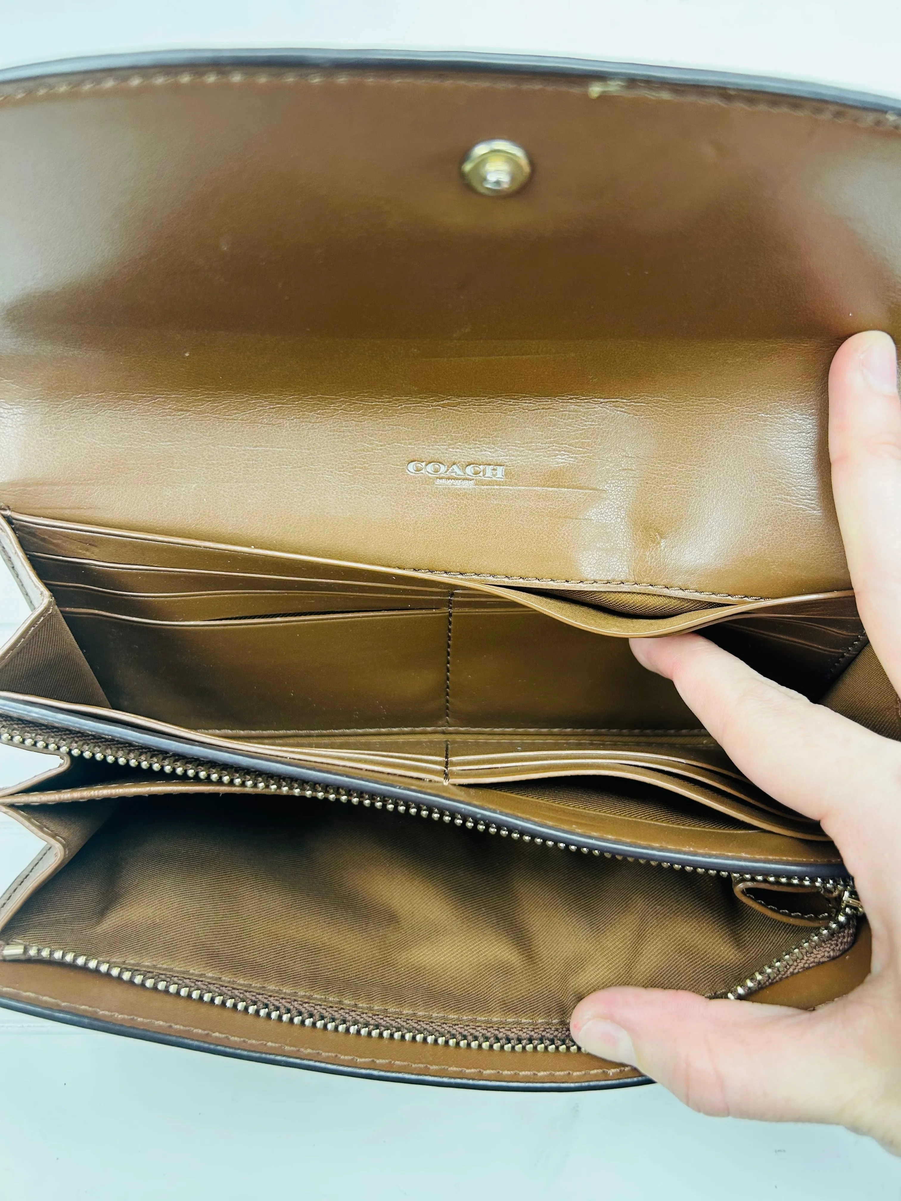Coach Bags Wallet Designer By Coach, Size: Medium