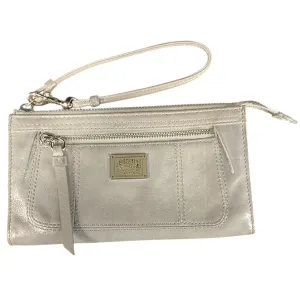 Coach Bags Wristlet Designer By Coach, Size: Medium