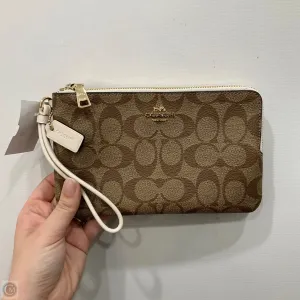 Coach Bags Wristlet Designer By Coach, Size: Medium