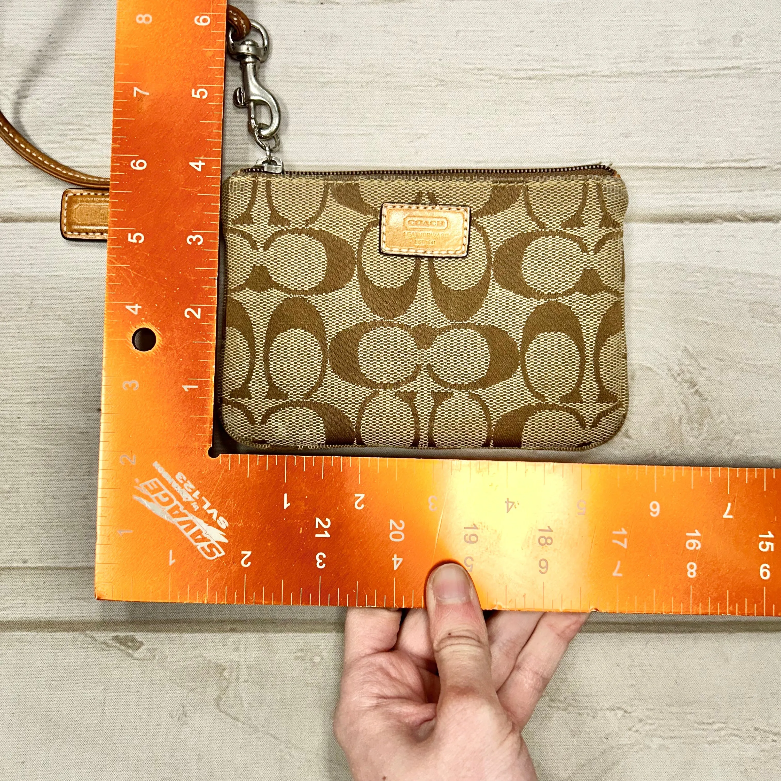 Coach Bags Wristlet Designer By Coach  Size: Small