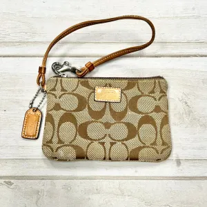 Coach Bags Wristlet Designer By Coach  Size: Small