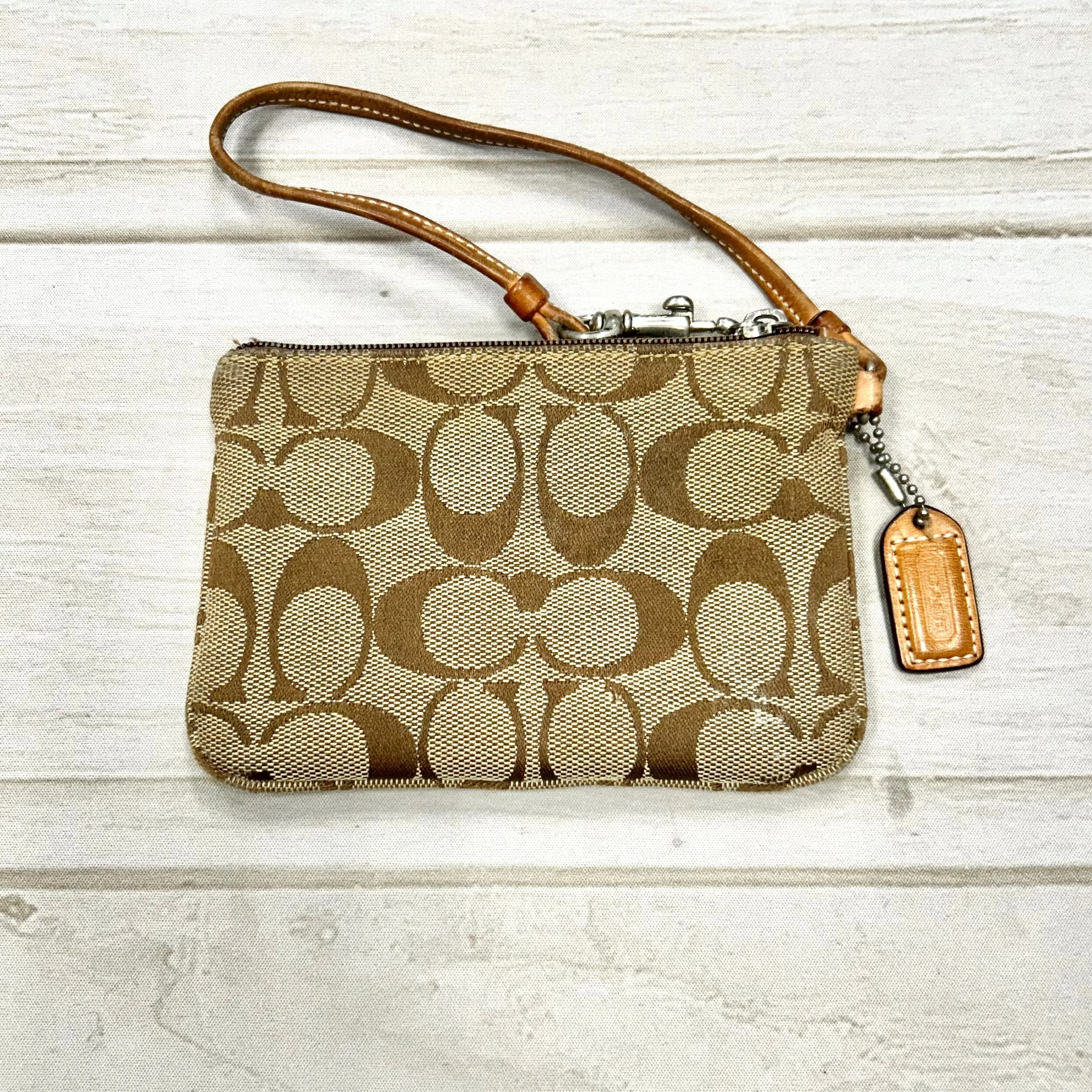 Coach Bags Wristlet Designer By Coach  Size: Small