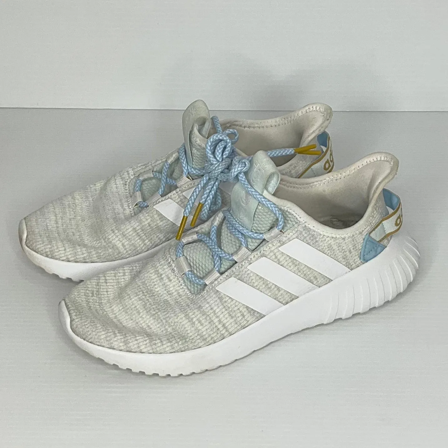 Green Shoes Athletic Adidas, Size 9 adidas
