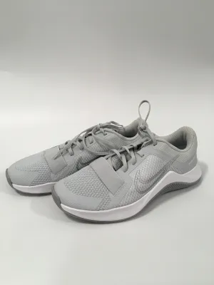 Grey Shoes Athletic Nike, Size 8 nike