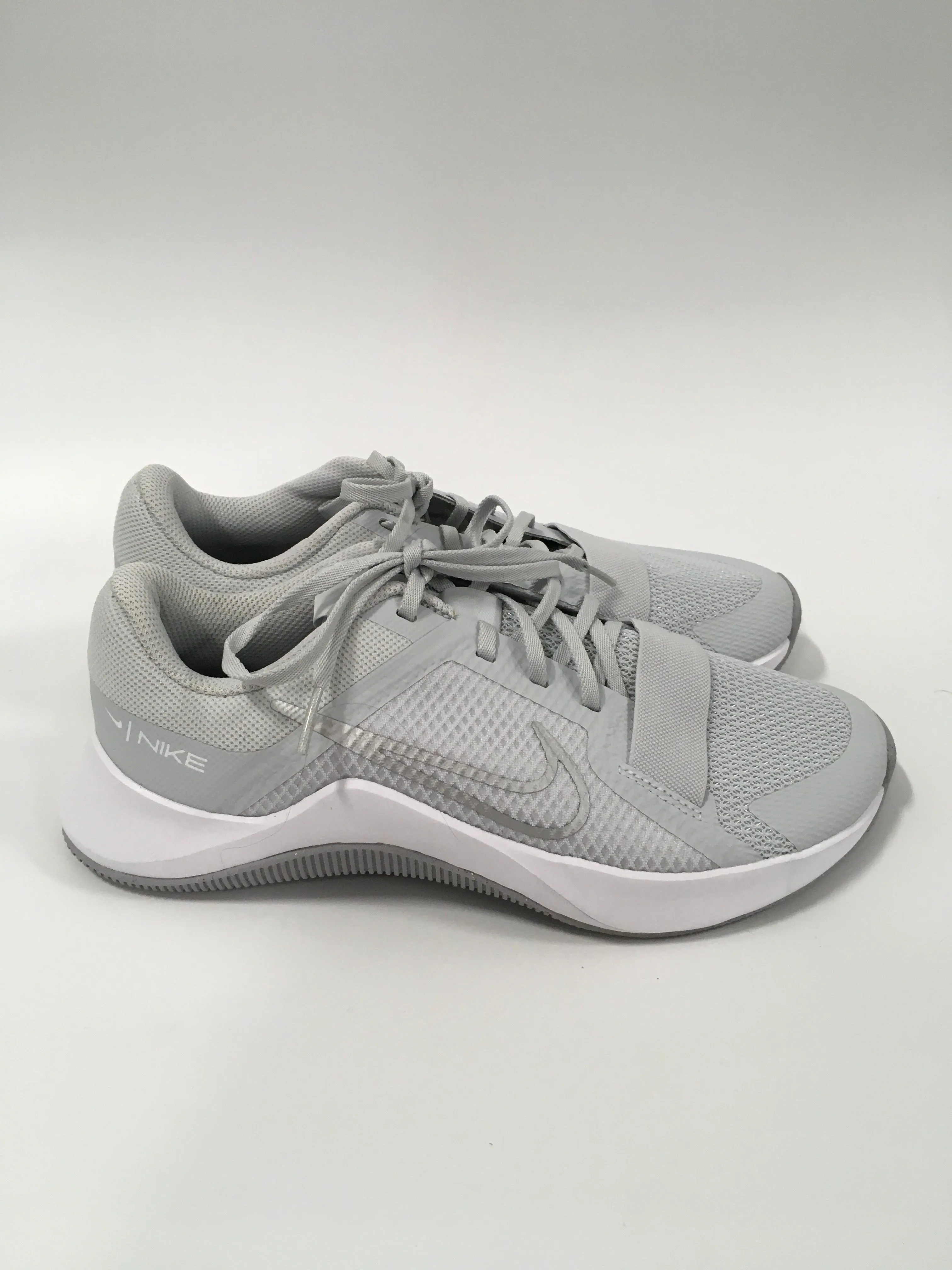 Grey Shoes Athletic Nike, Size 8 nike