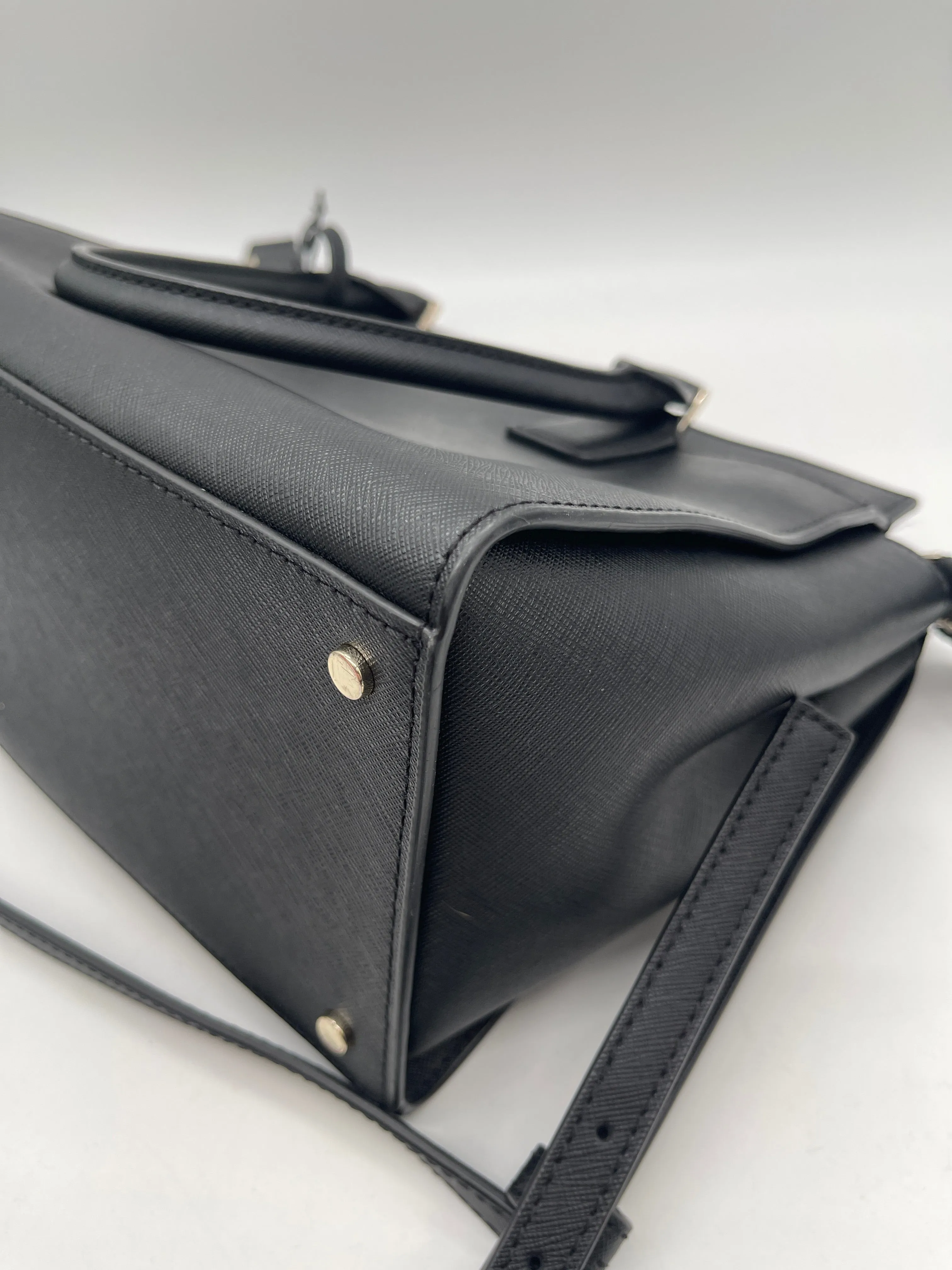 Kate Spade Bags Crossbody Designer By Kate Spade, Size: Medium