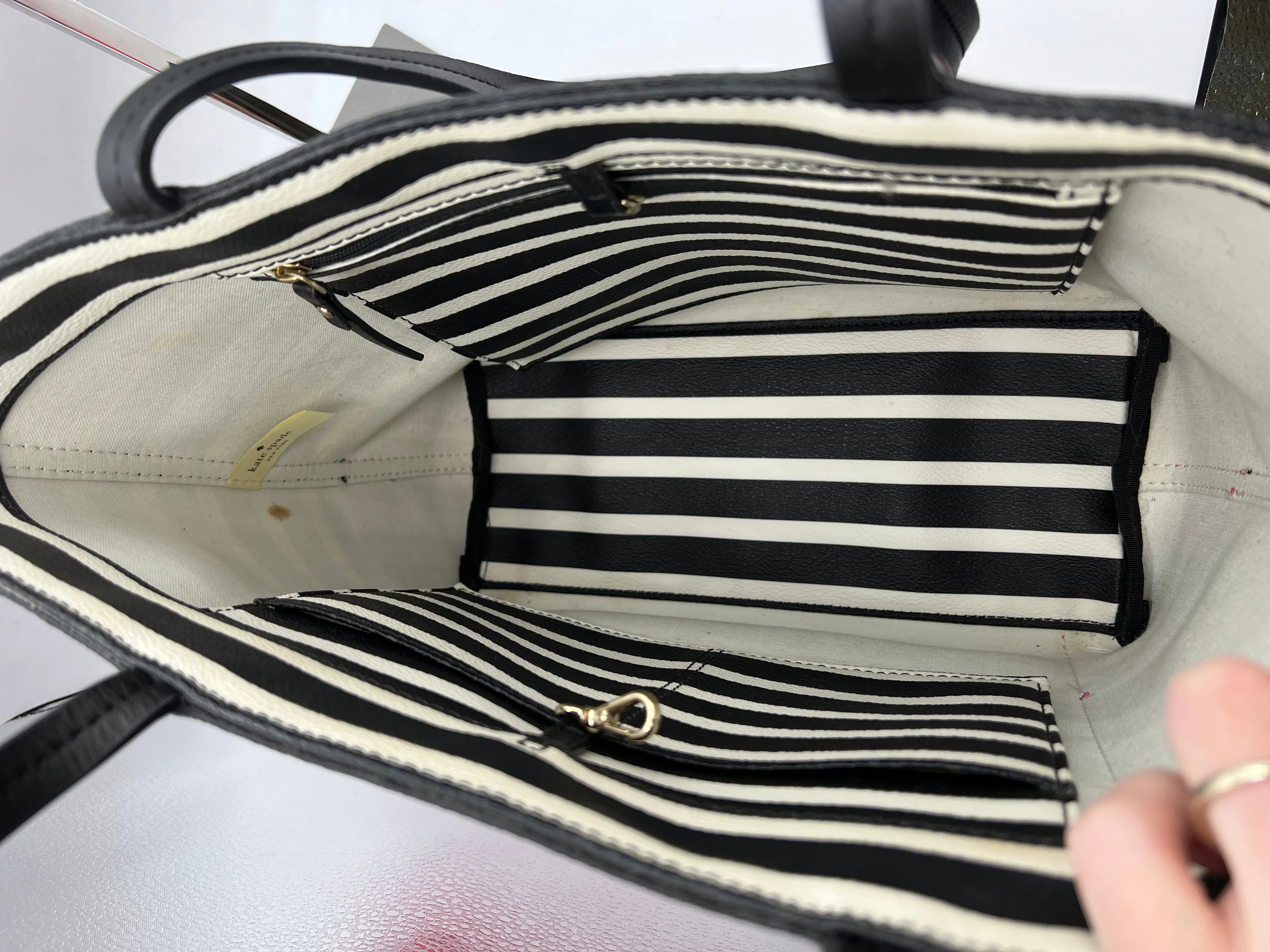 Kate Spade Bags HANDBAG DESIGNER by KATE SPADE In BLACK & PINK, Size: MEDIUM