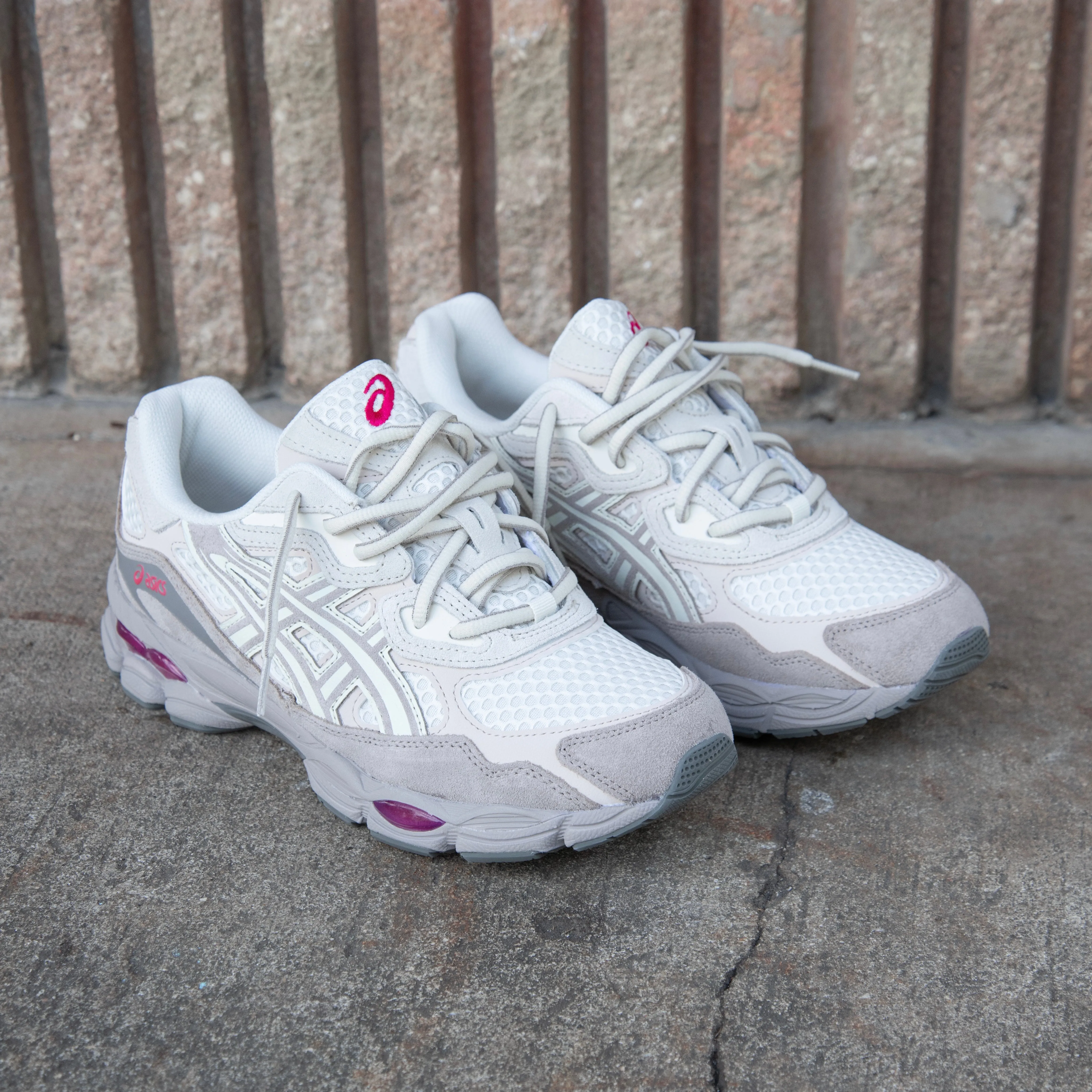 Mens Asics Gel-NYC (Cream/Moonrock)