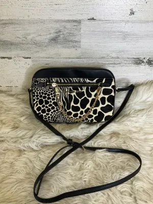 Michael Kors Bags Crossbody Designer By Michael Kors, Size: Medium
