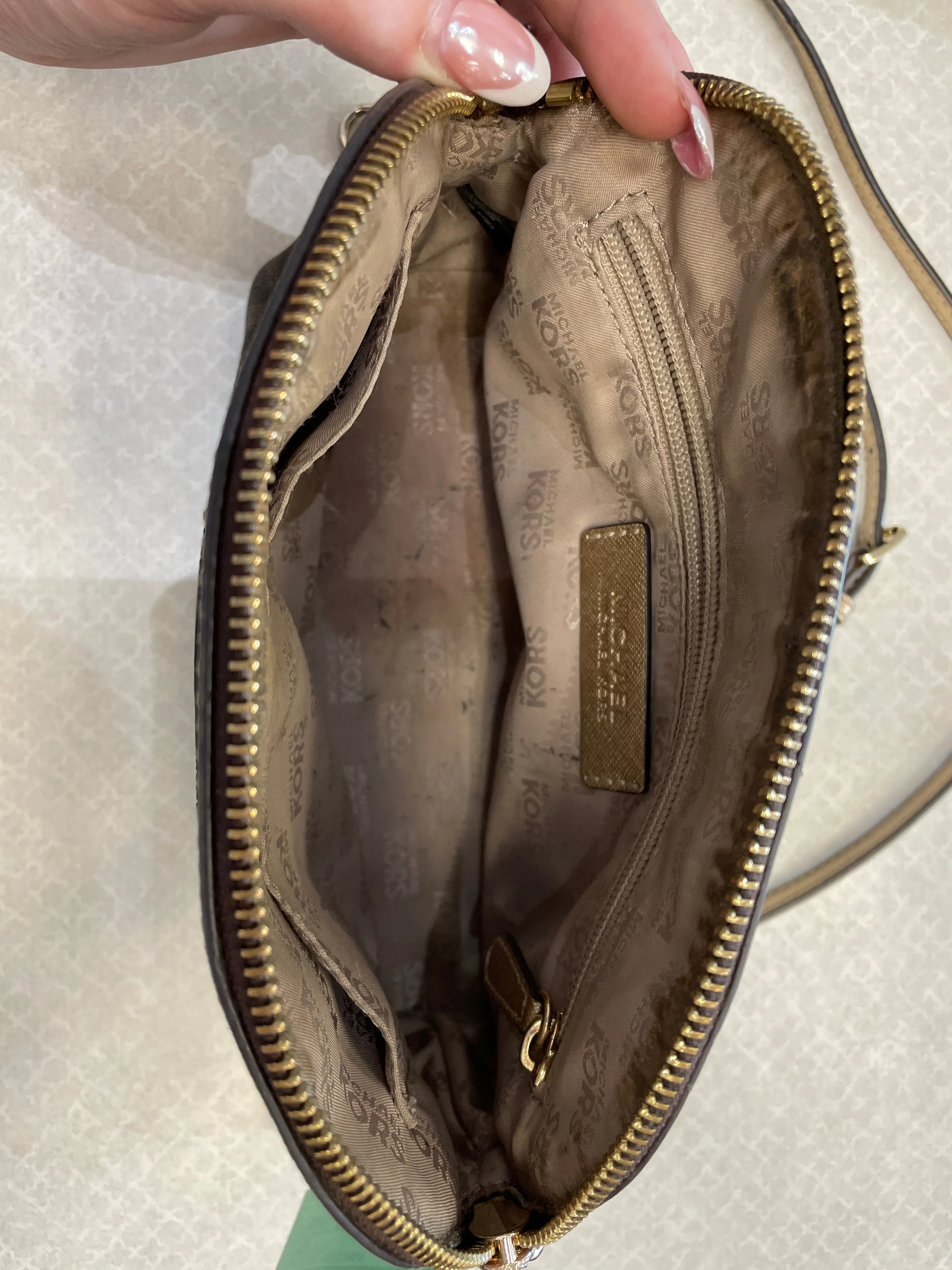 Michael Kors Bags Crossbody Designer Michael Kors, Size Medium