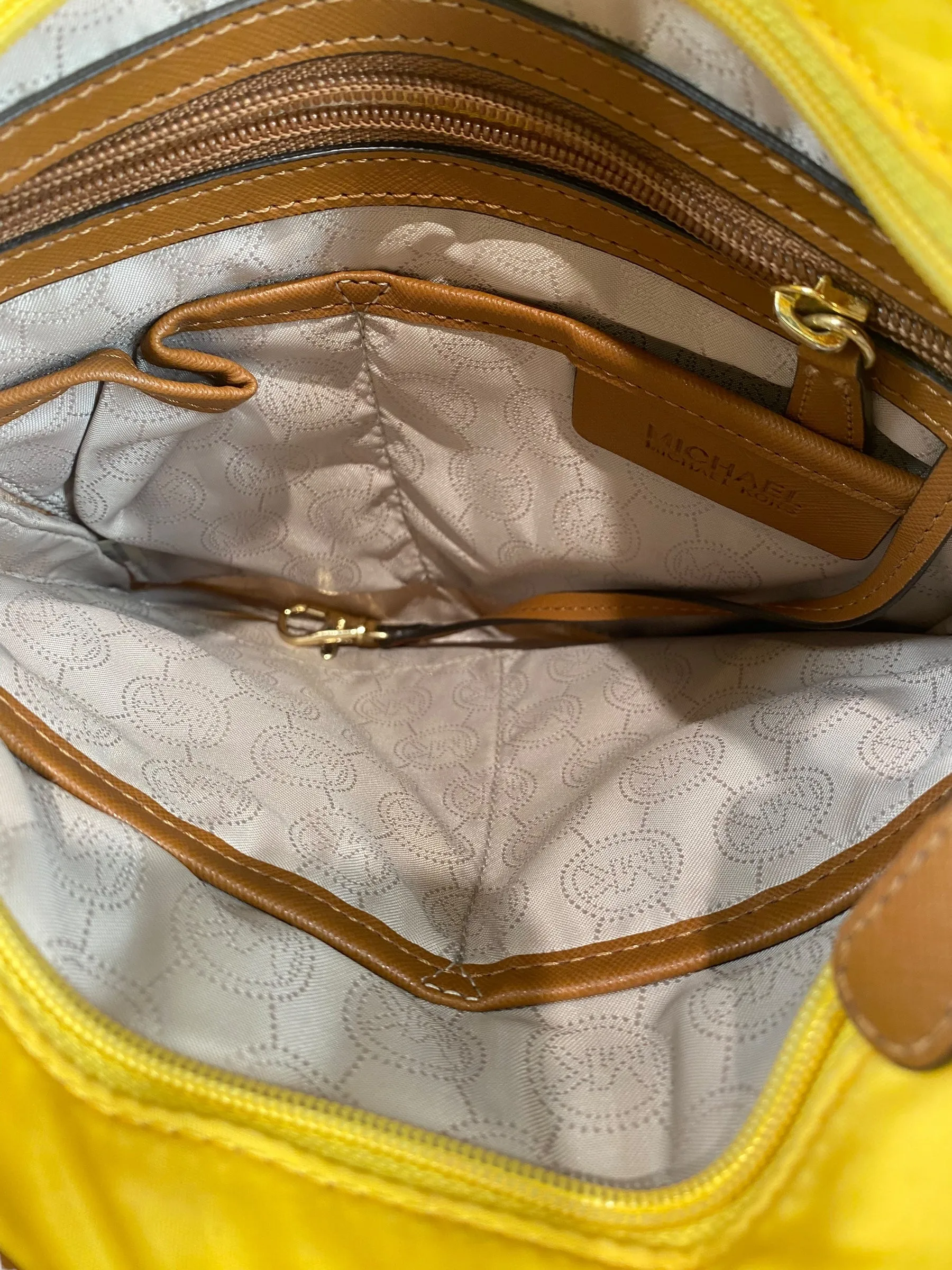 Michael Kors Bags Crossbody Michael Kors, Size Medium