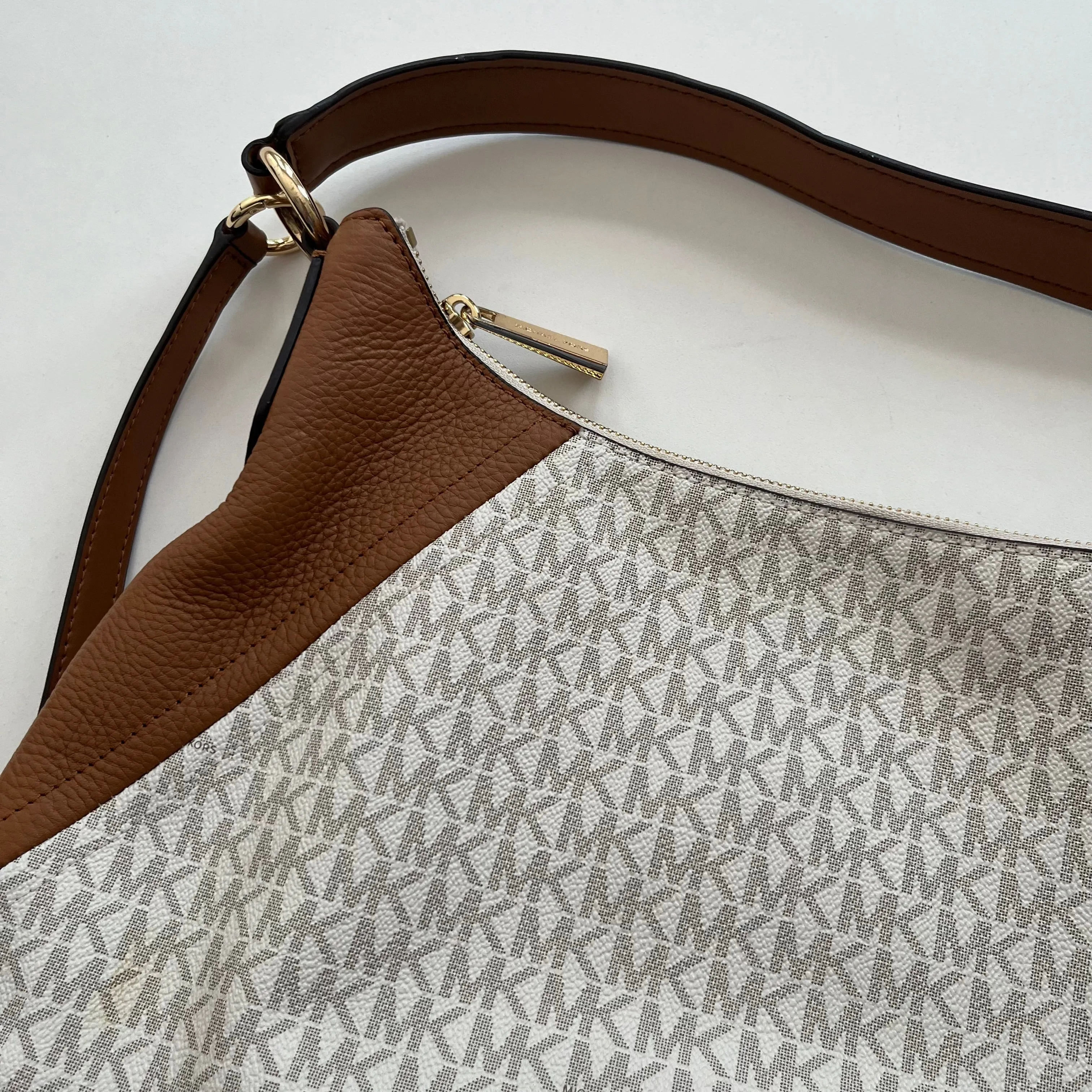 Michael Kors Bags Handbag Designer By Michael Kors, Size: Large
