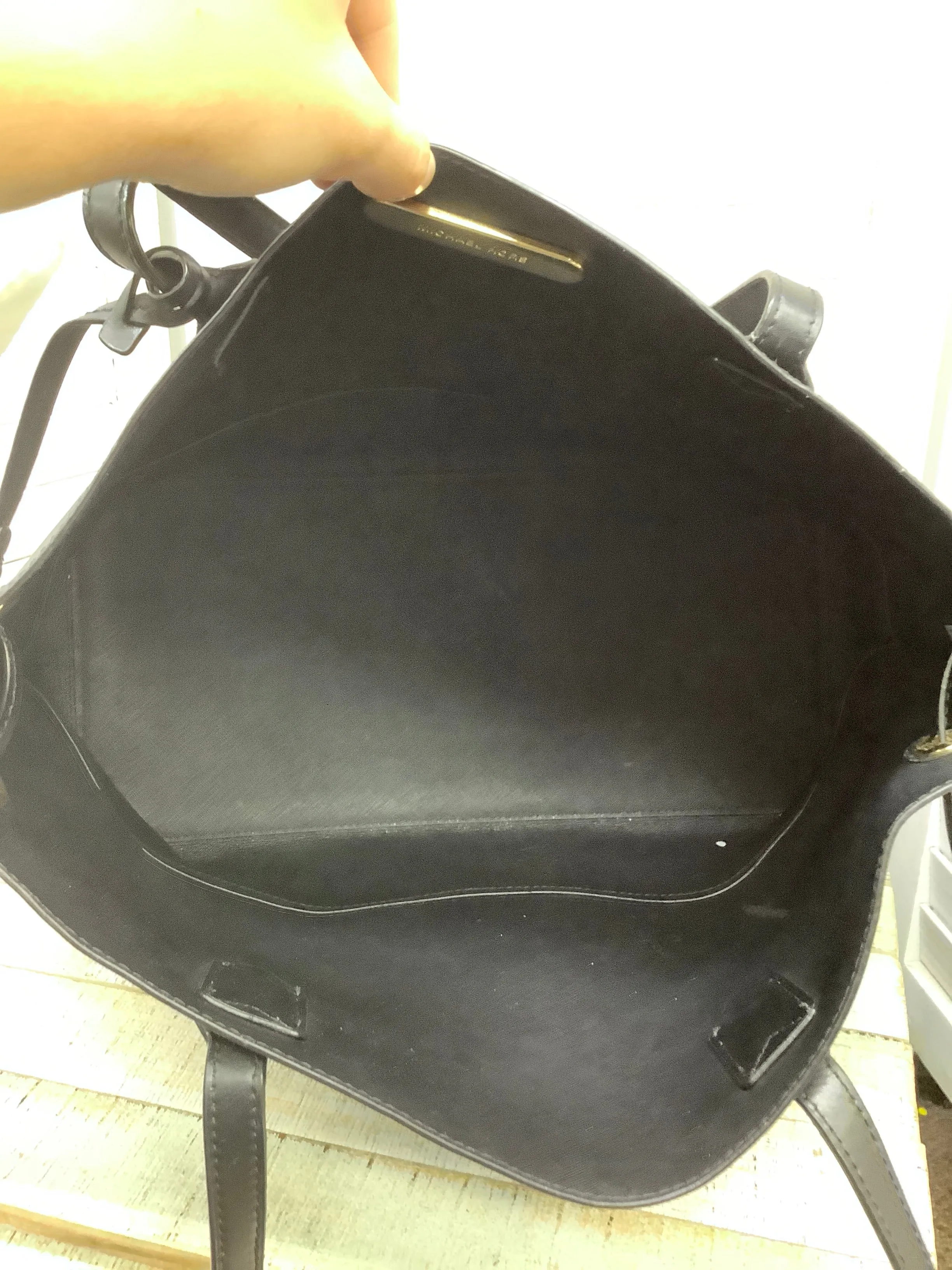 Michael Kors Bags Tote Designer By Michael Kors, Size: Large