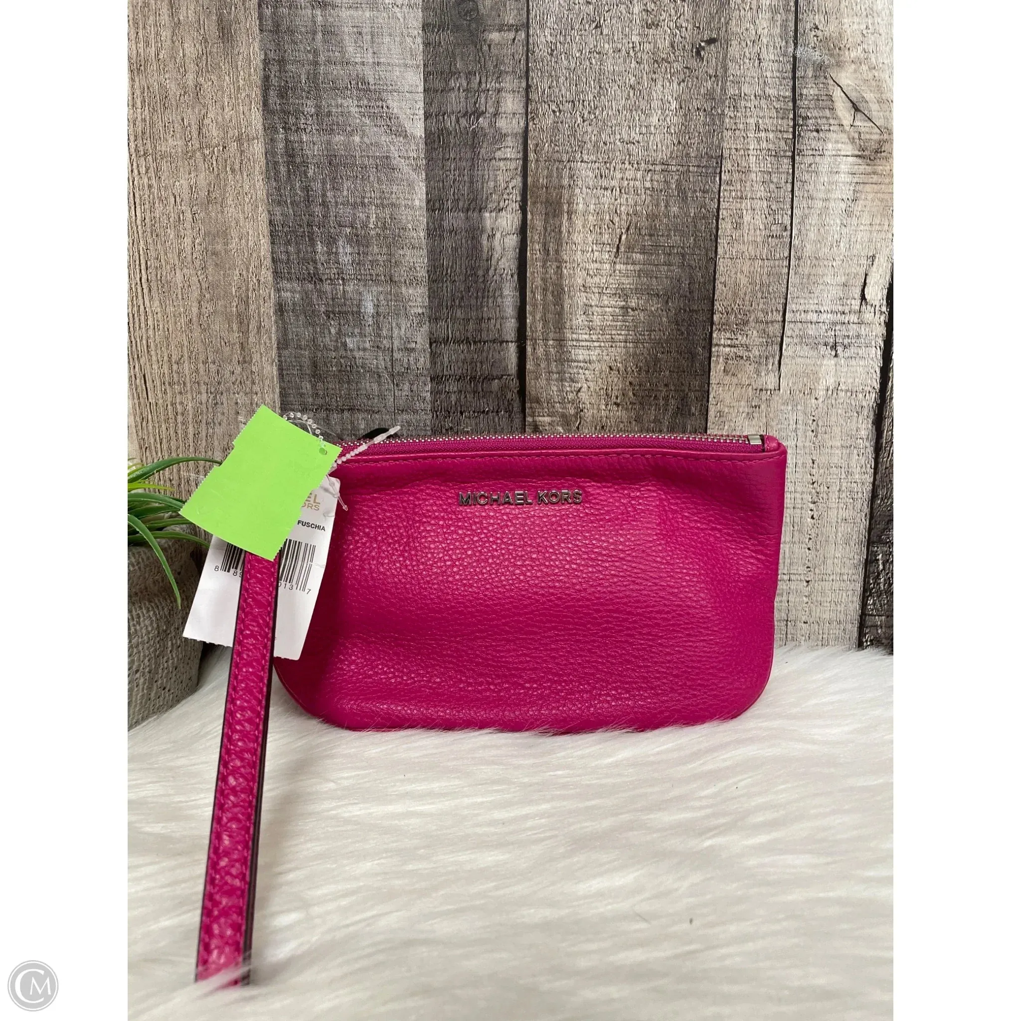 Michael Kors Bags Wristlet Designer By Michael Kors, Size: Medium
