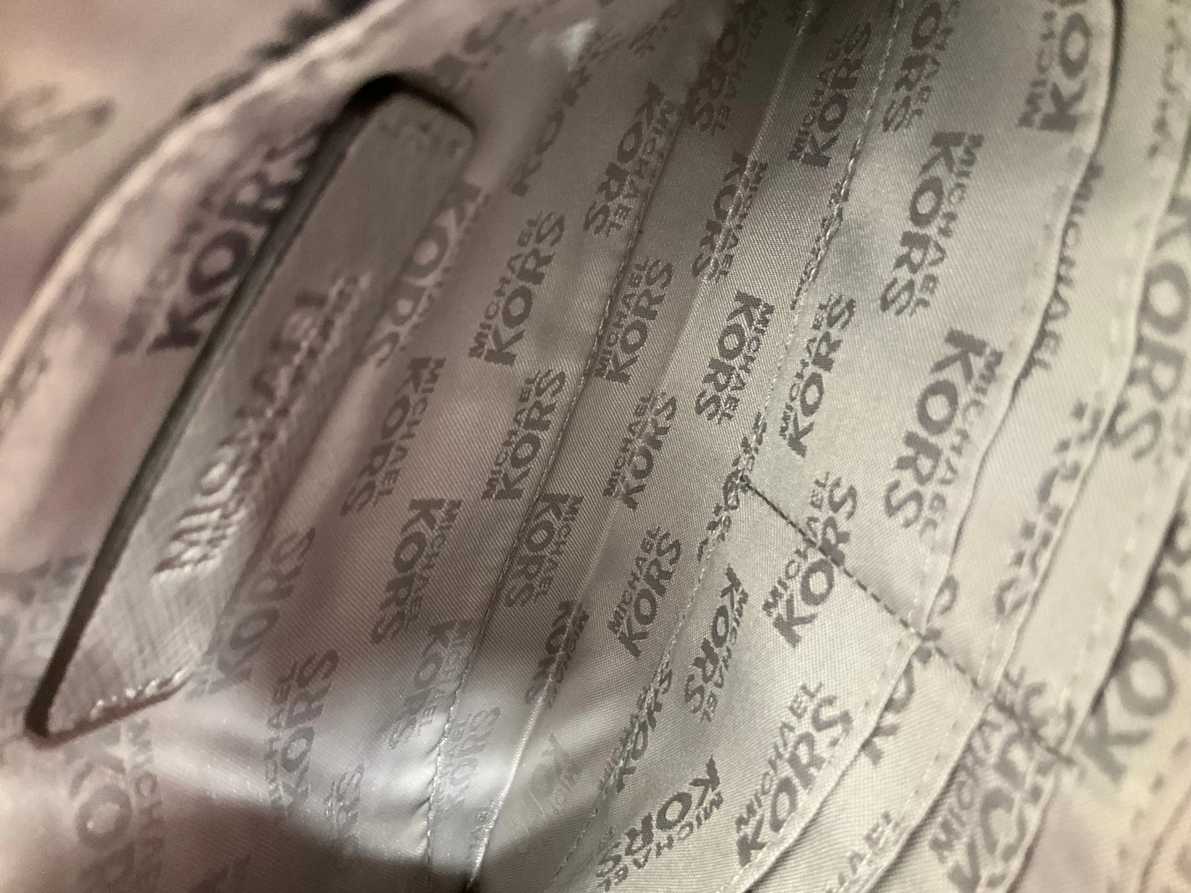 Michael Kors Bags Wristlet Designer By Michael Kors  Size: Medium