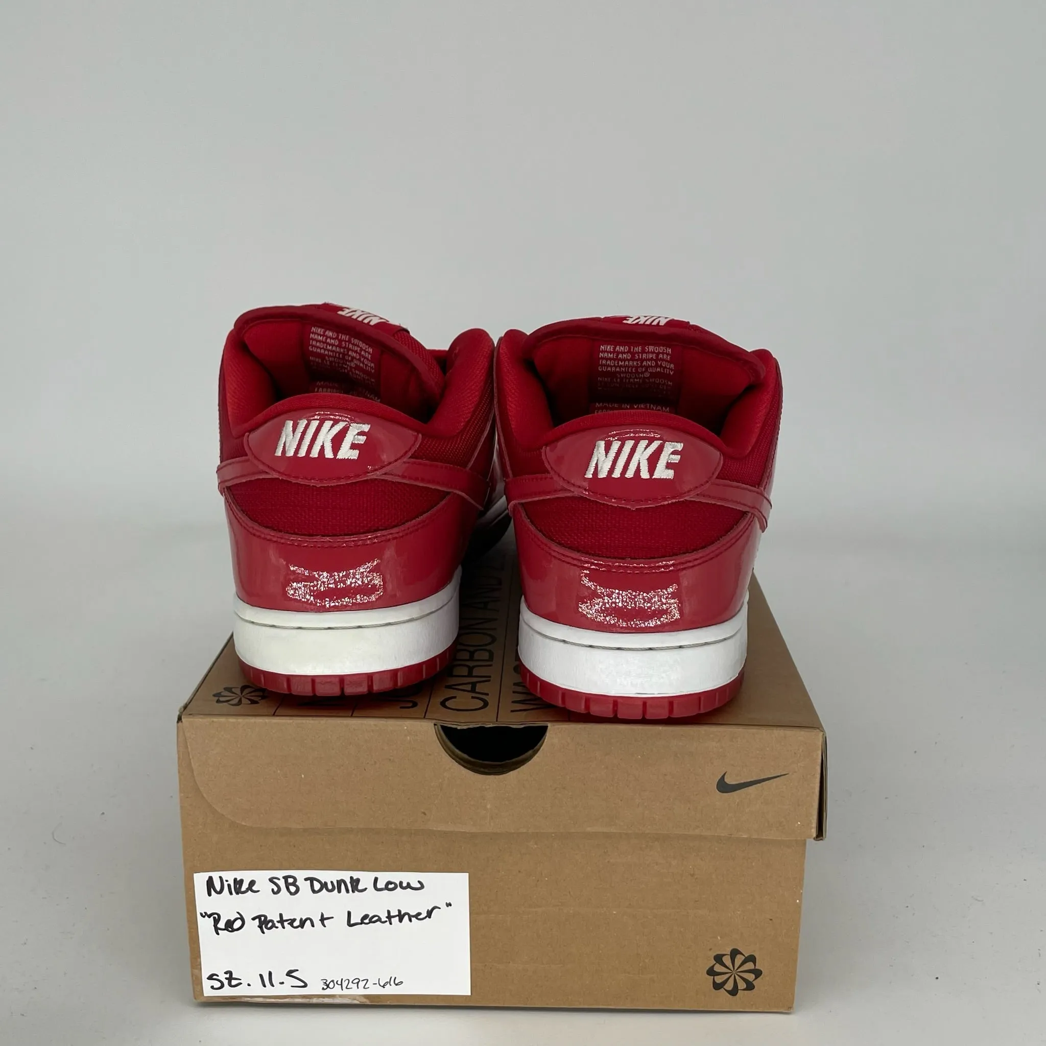 NIKE SB DUNK LOW RED PATENT LEATHER SIZE 11.5 304292-616