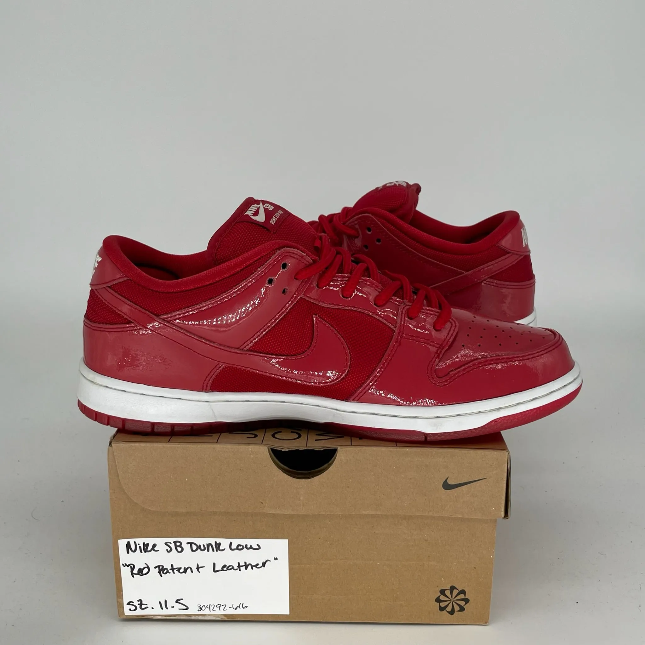 NIKE SB DUNK LOW RED PATENT LEATHER SIZE 11.5 304292-616