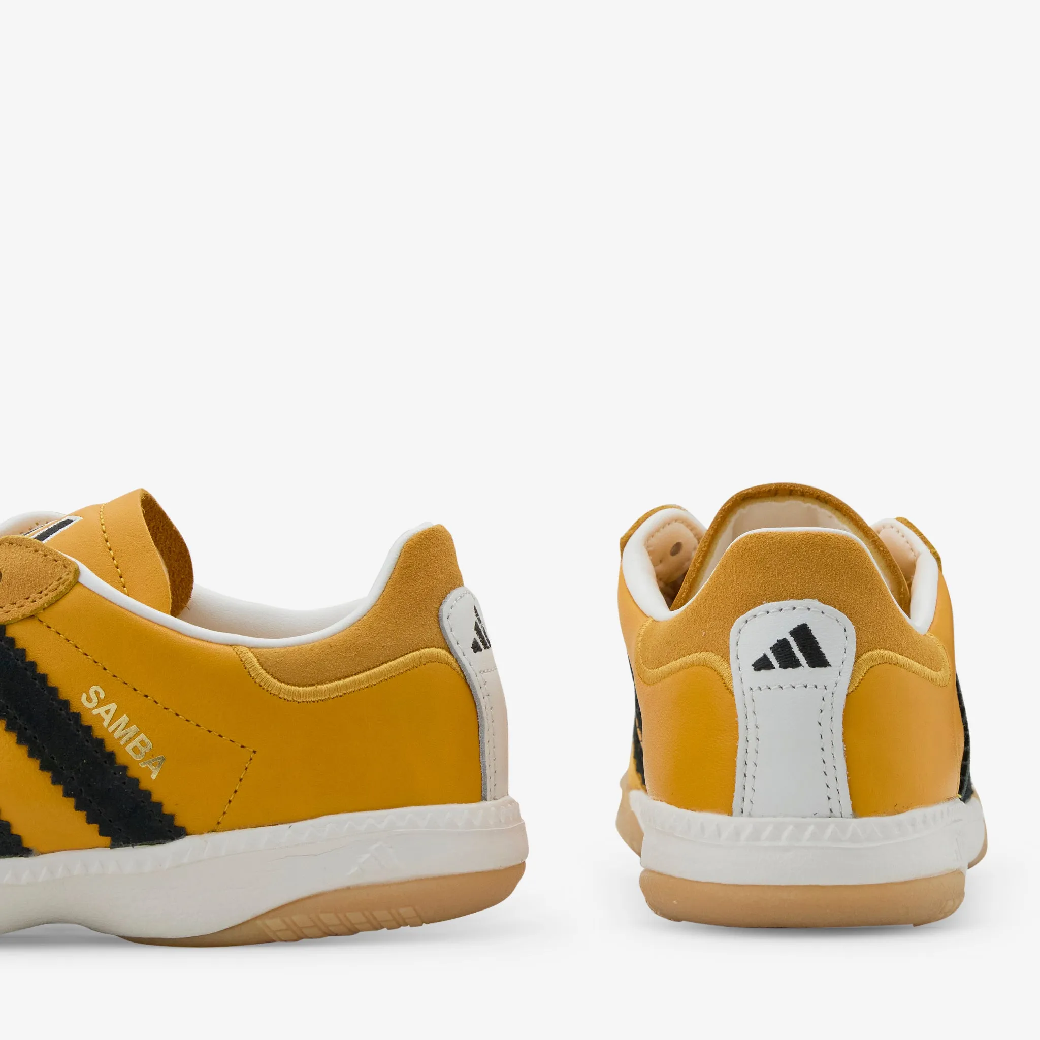 Samba MN Crew Yellow | Core Black | Gum adidas Clothing