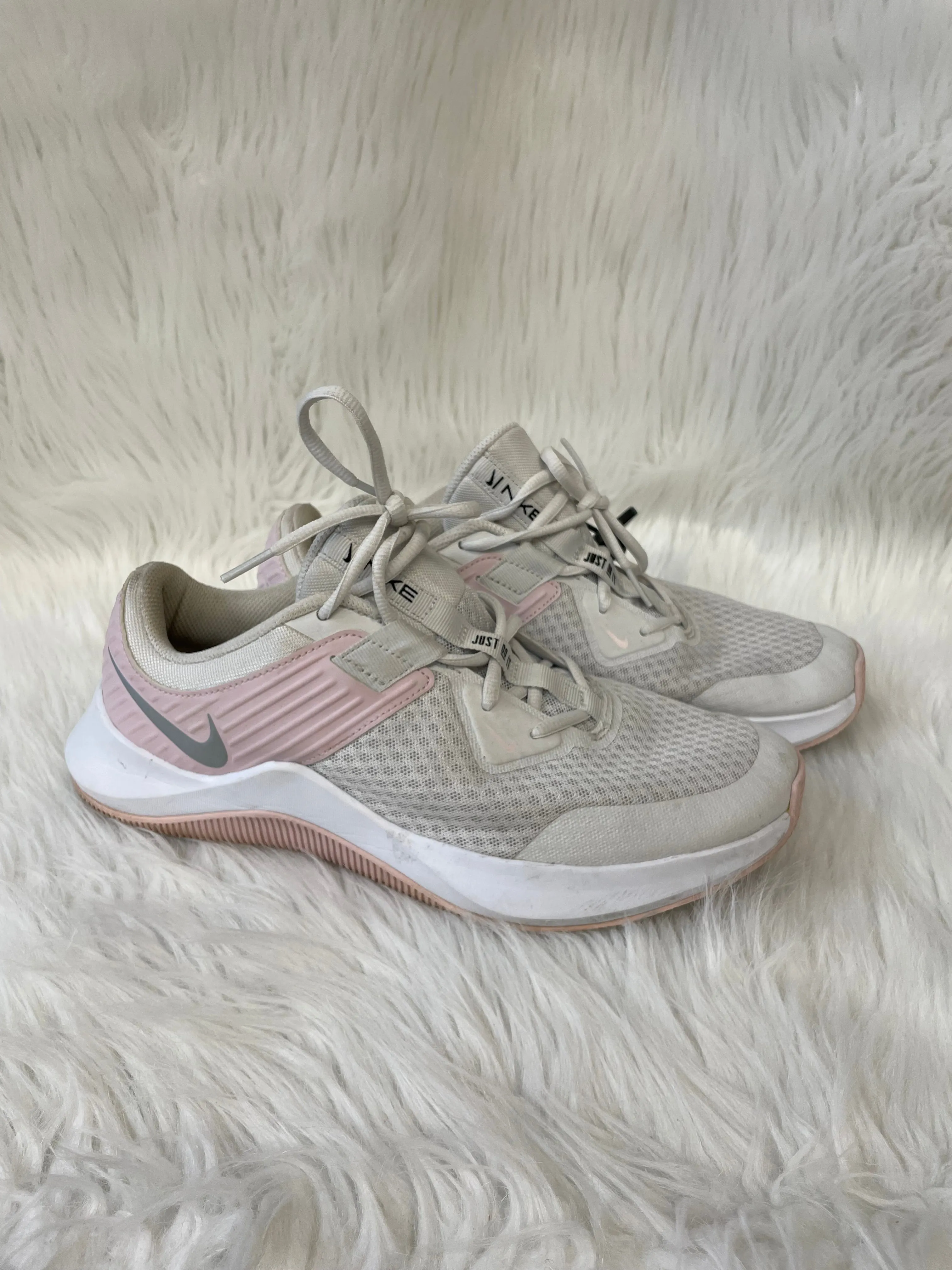 Shoes Athletic By Nike In Grey & Pink, Size: 11 nike