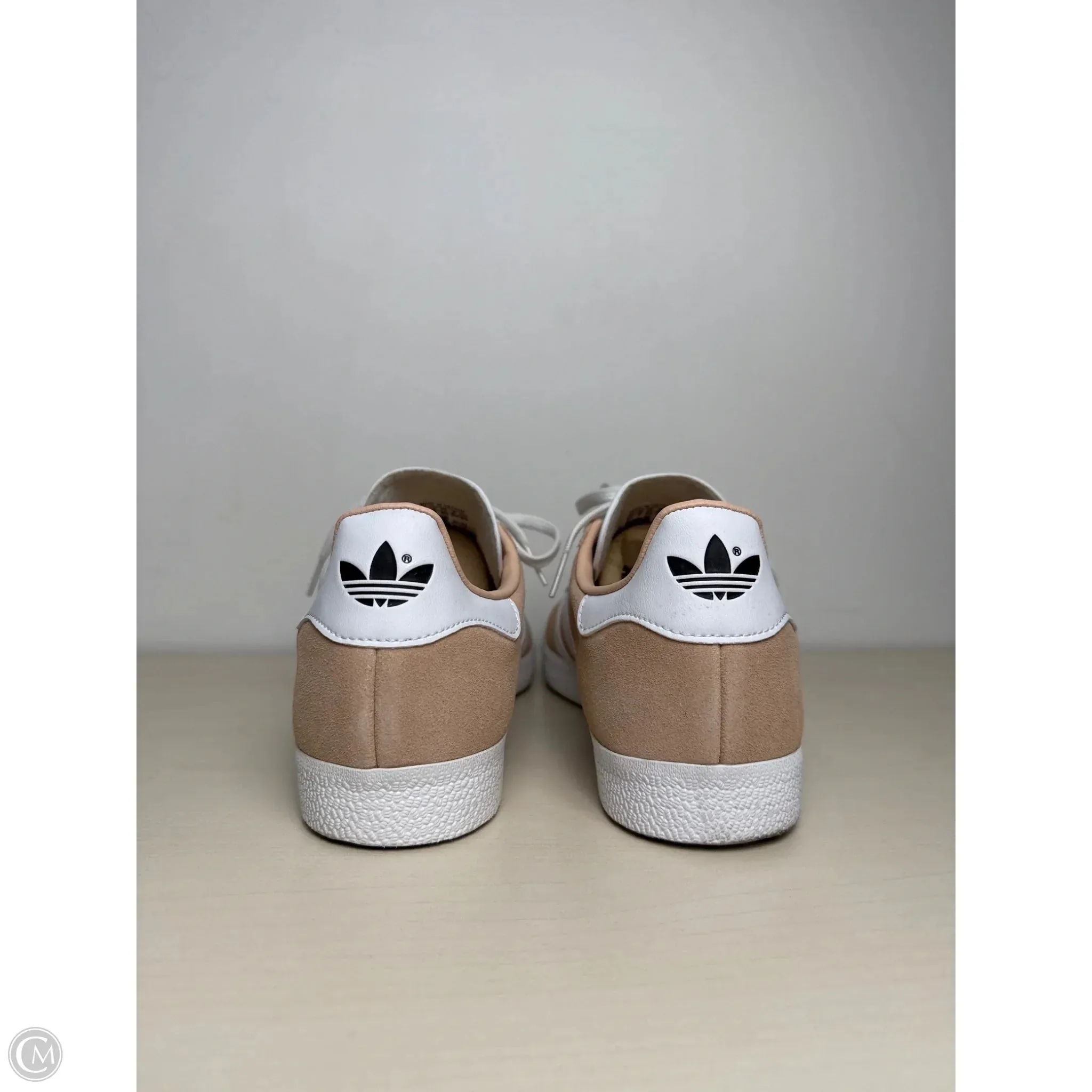 Shoes Sneakers By Adidas In Beige, Size: 8.5 adidas