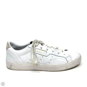Shoes Sneakers By Adidas In White, Size: 10 adidas