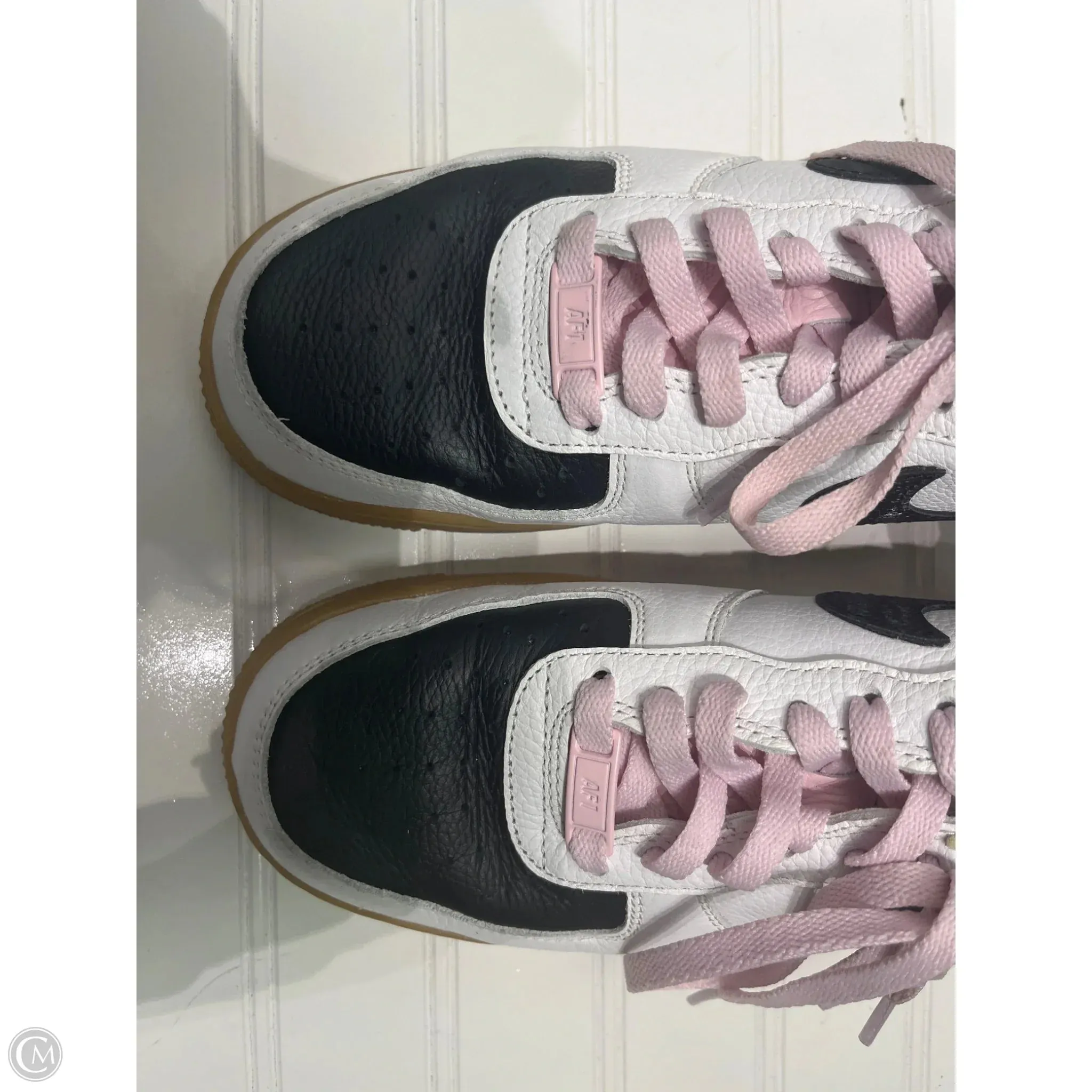Shoes Sneakers By Nike In Black & Pink, Size: 8 nike