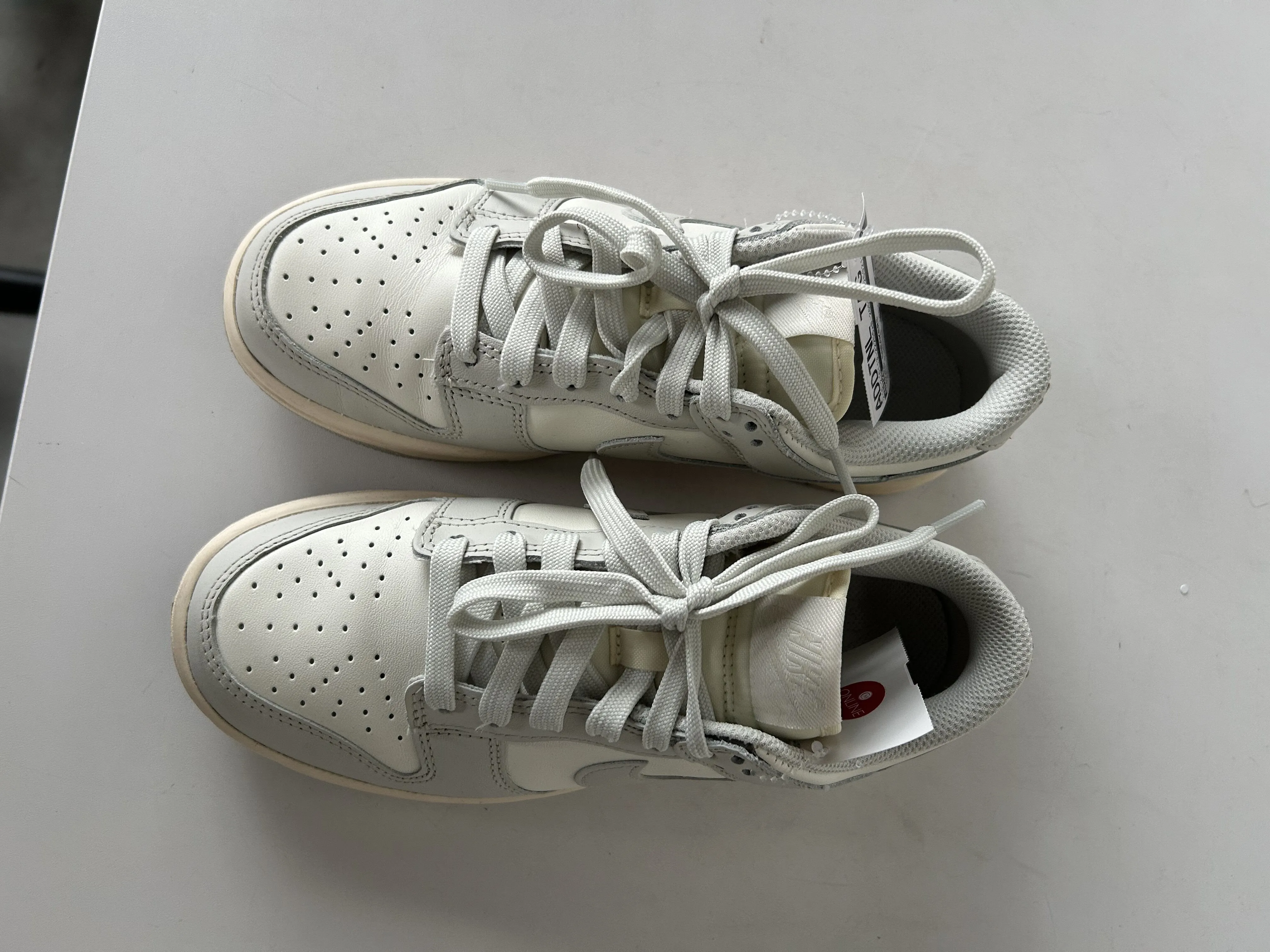 Shoes Sneakers By Nike  Size: 6 nike