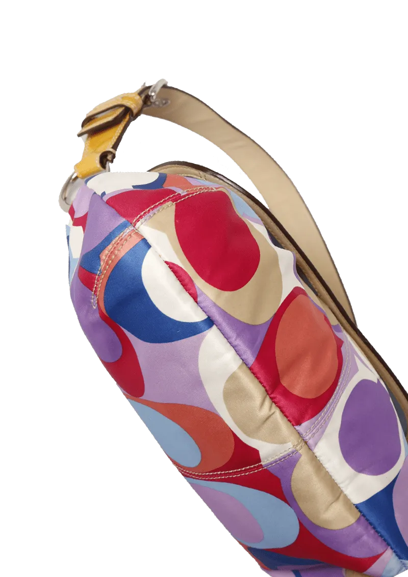 SIGNATURE HOBO BAG