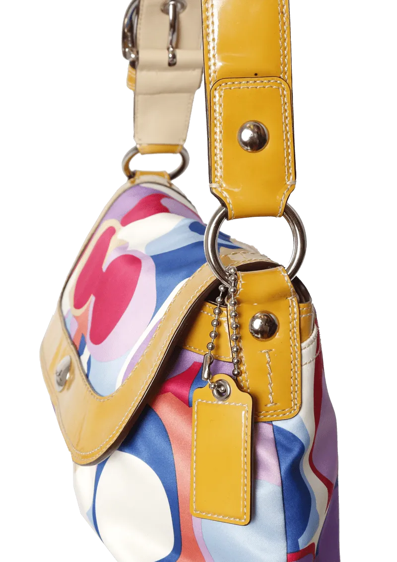 SIGNATURE HOBO BAG