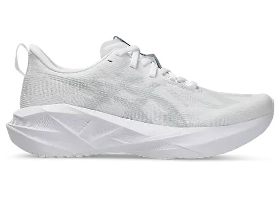 Women's Novablast 5 asics Shoes